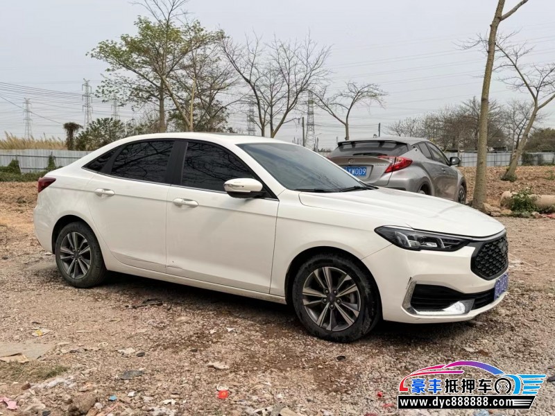 21年福特福睿斯轿车抵押车出售