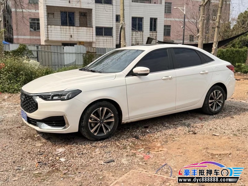 21年福特福睿斯轿车抵押车出售