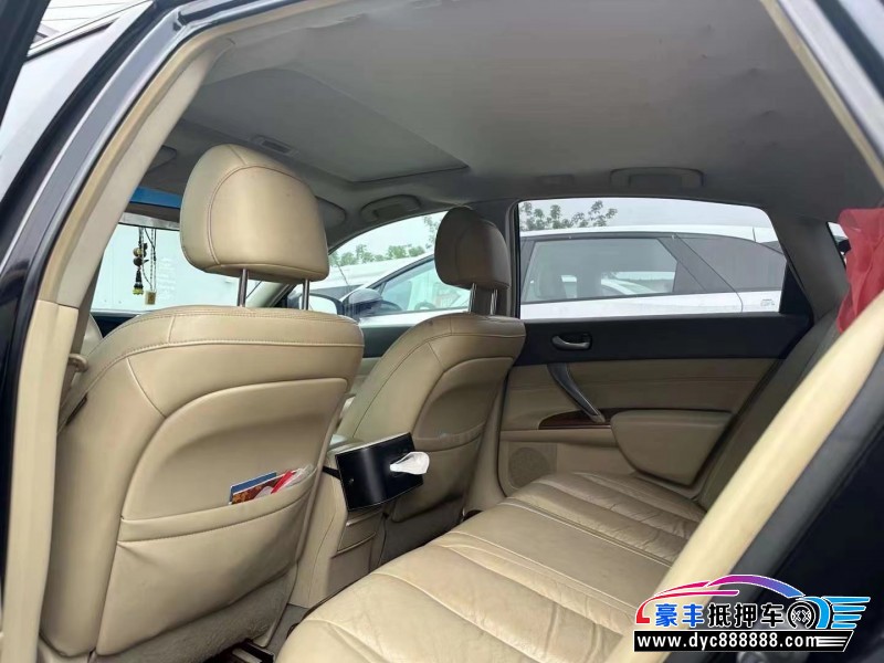 13年日产天籁轿车抵押车出售