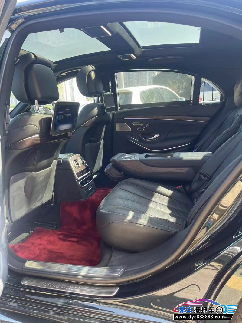 19年奔驰S轿车抵押车出售