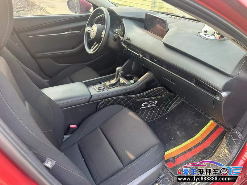 20年马自达昂克赛拉轿车抵押车出售