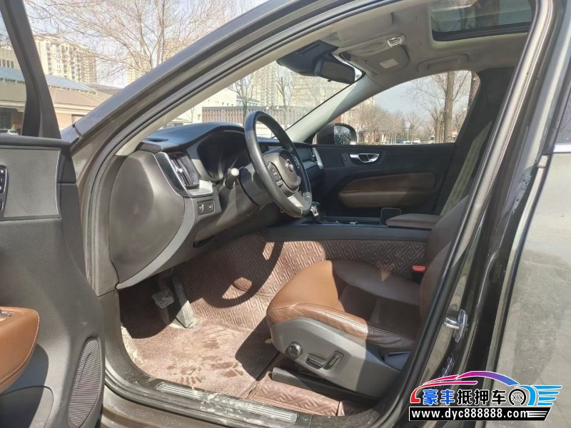 19年沃尔沃XC60SUV抵押车出售