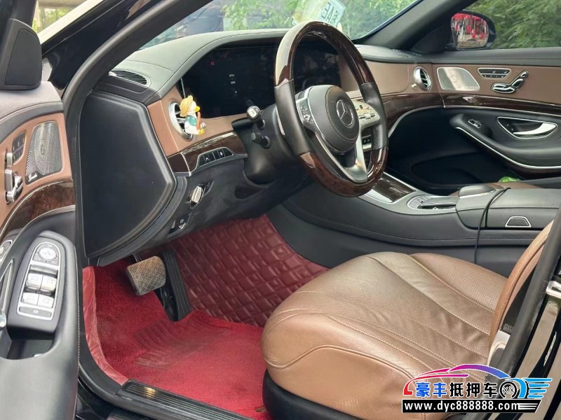 20年奔驰S轿车抵押车出售