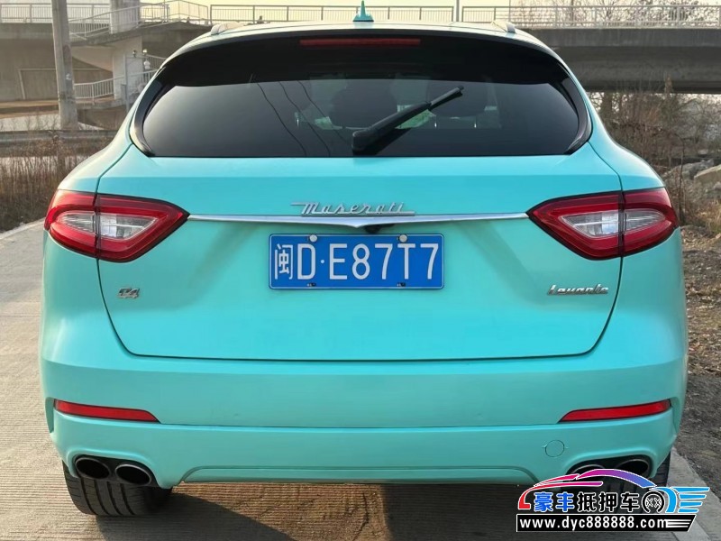 17年玛莎拉蒂莱万特轿车抵押车出售