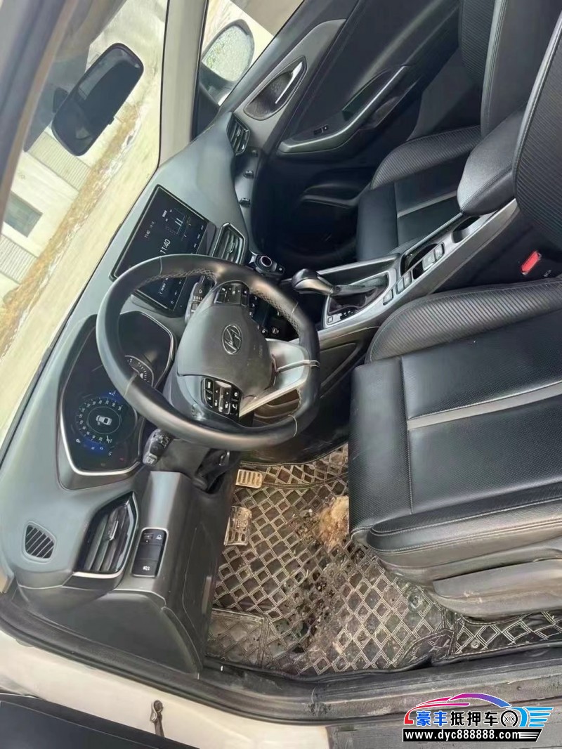 20年现代菲斯塔轿车抵押车出售