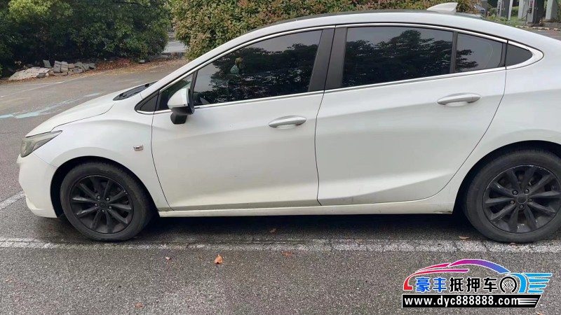 17年雪佛兰科鲁兹轿车抵押车出售