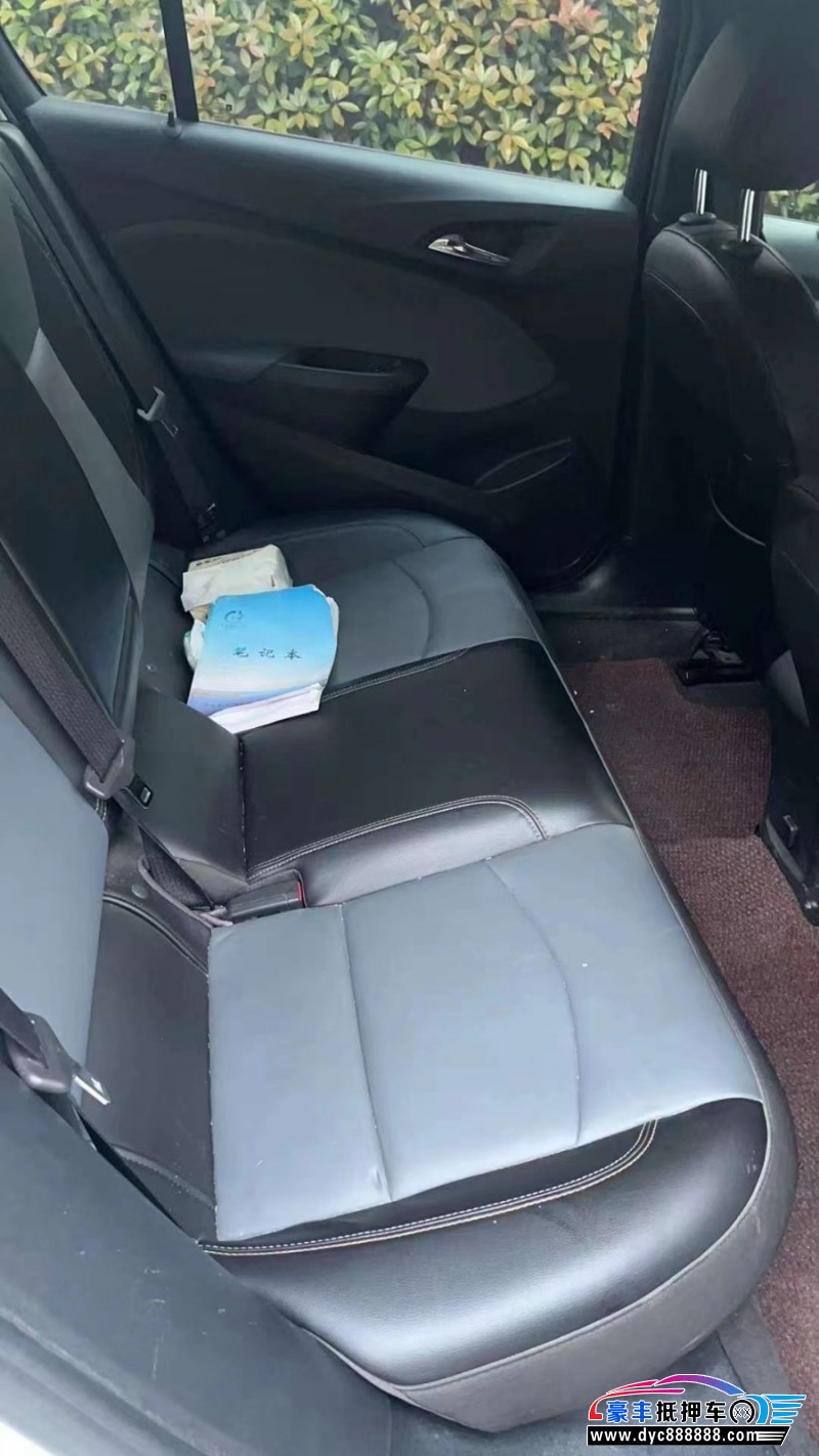 17年雪佛兰科鲁兹轿车抵押车出售