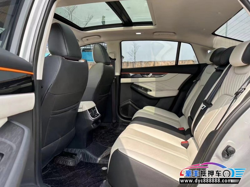 23年东风风神奕炫轿车抵押车出售