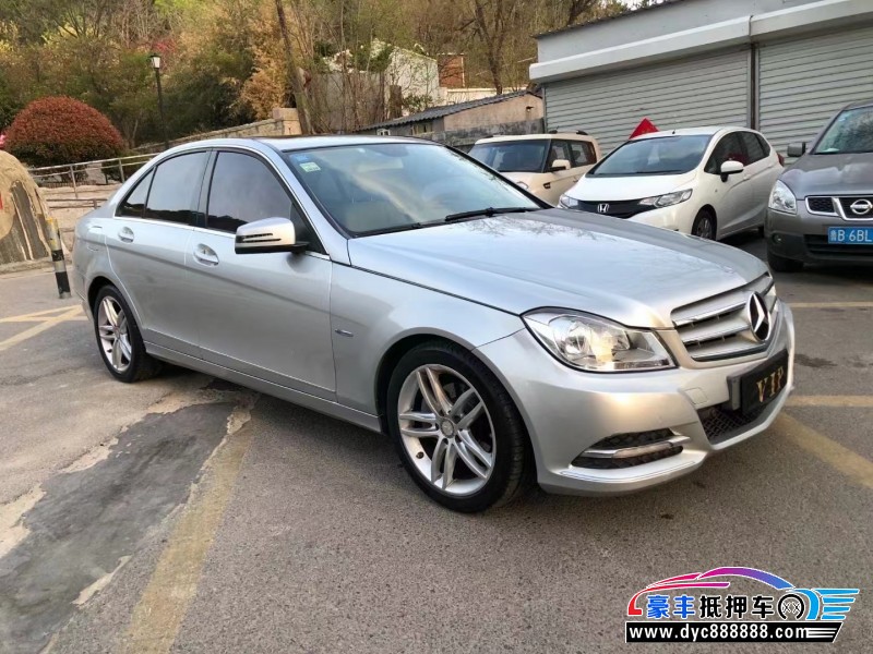12年奔驰C轿车抵押车出售