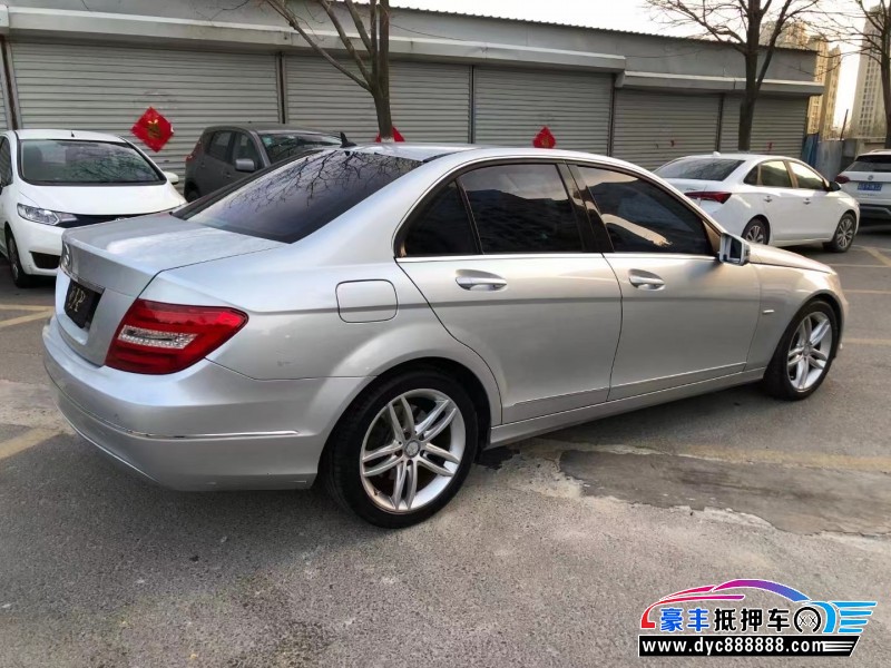 12年奔驰C轿车抵押车出售