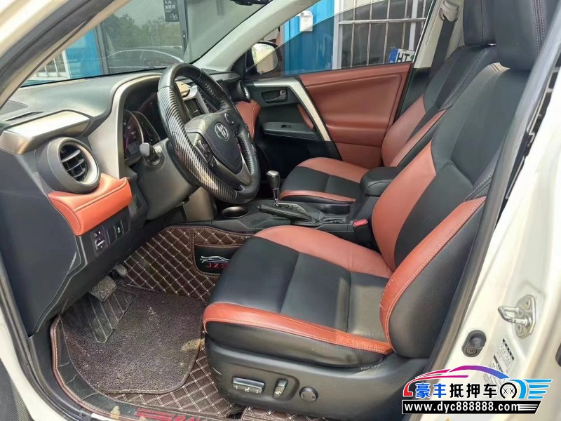 15年丰田RAV4荣放轿车抵押车出售