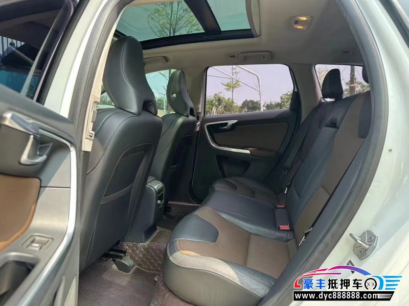 15年沃尔沃XC60轿车抵押车出售