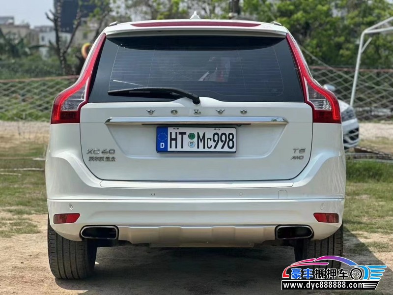 15年沃尔沃XC60轿车抵押车出售