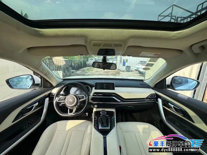 18年众泰T500轿车抵押车出售