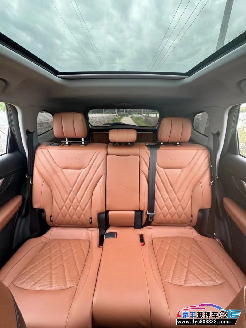 20年奇瑞瑞虎8轿车抵押车出售