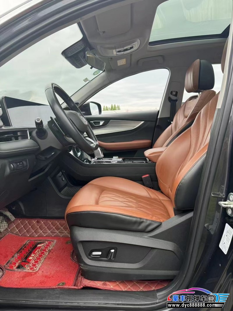 20年奇瑞瑞虎8轿车抵押车出售