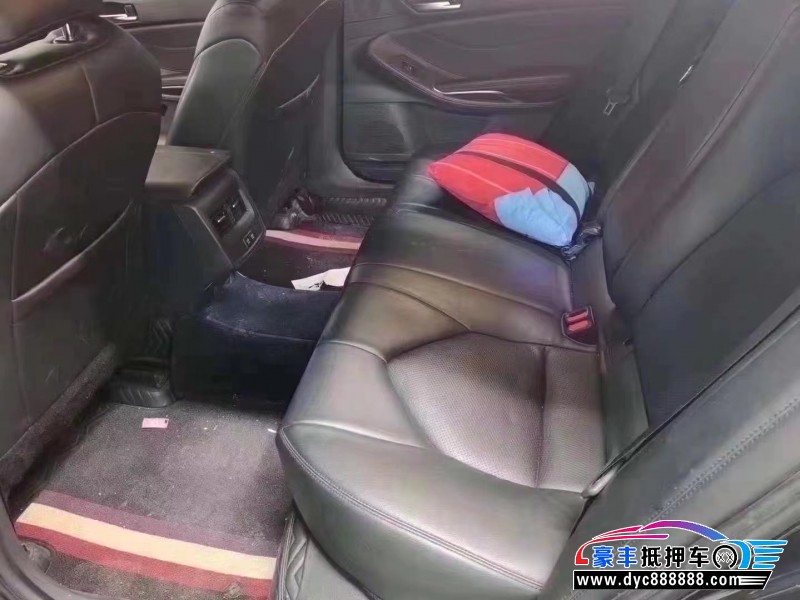 22年丰田亚洲龙轿车抵押车出售