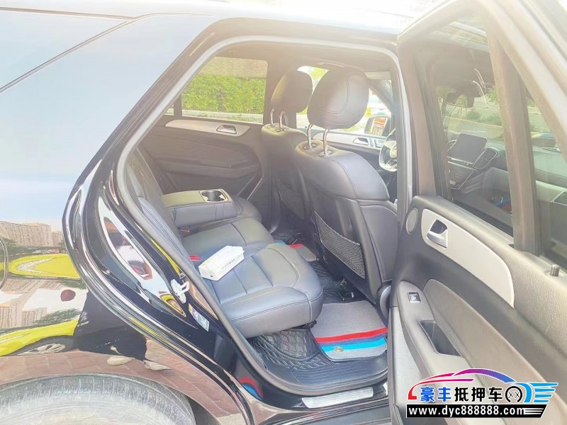 17年奔驰GLE轿车抵押车出售