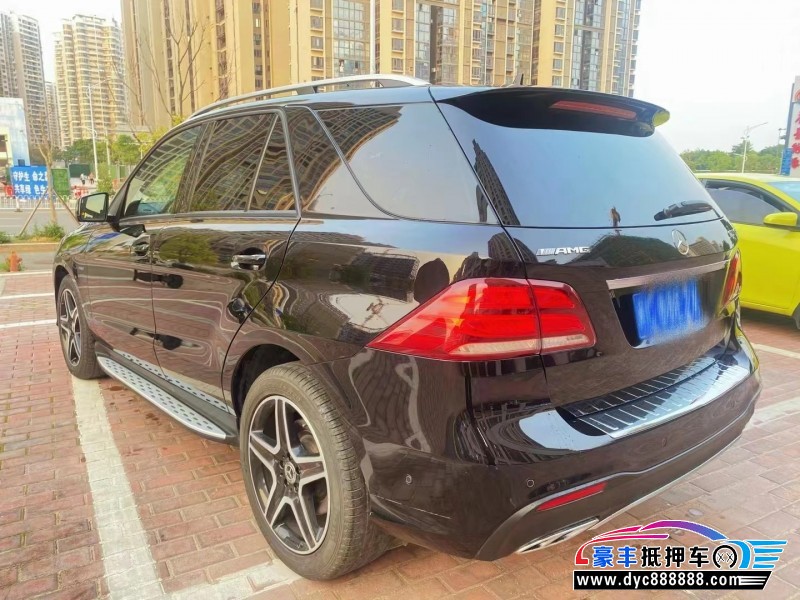 17年奔驰GLE轿车抵押车出售