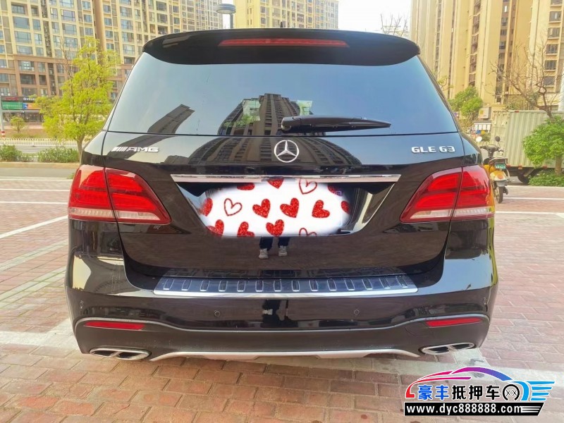 17年奔驰GLE轿车抵押车出售