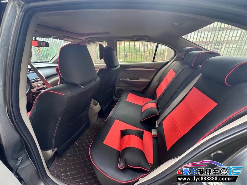 12年本田锋范轿车抵押车出售