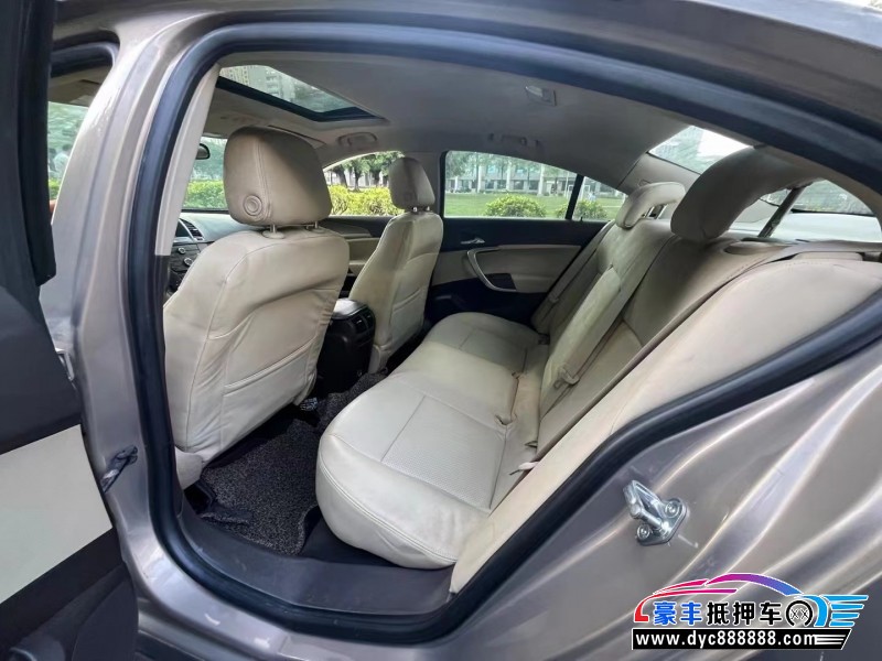 11年别克君威轿车抵押车出售