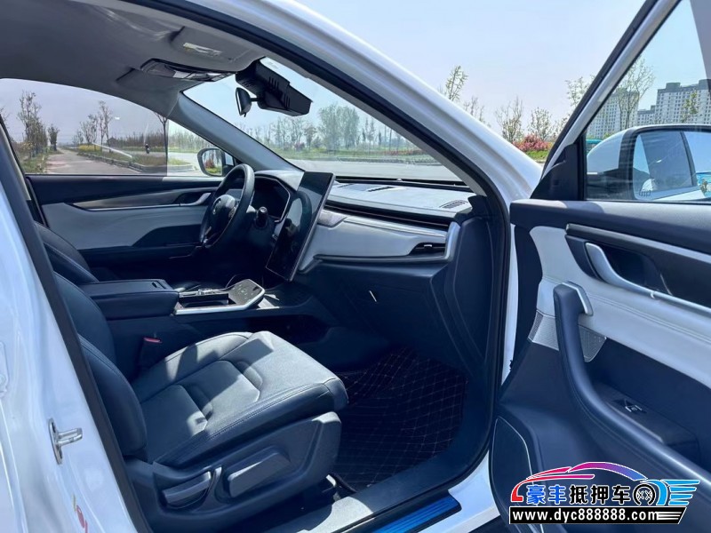 21年威马汽车ex5轿车抵押车出售