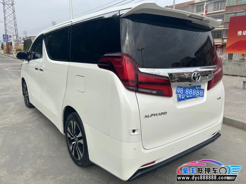 18年丰田埃尔法轿车抵押车出售