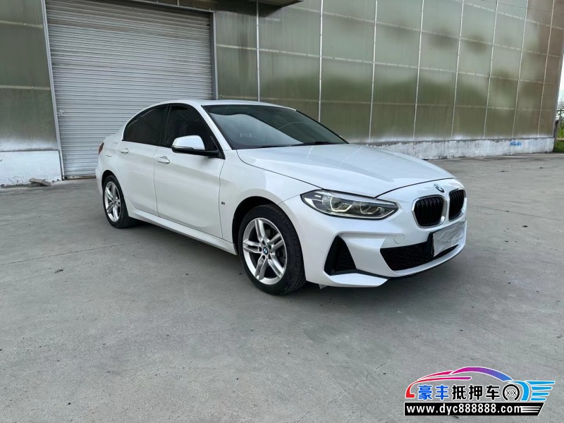 20年宝马1系轿车抵押车出售