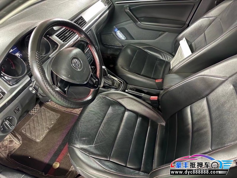 17年大众宝来轿车抵押车出售
