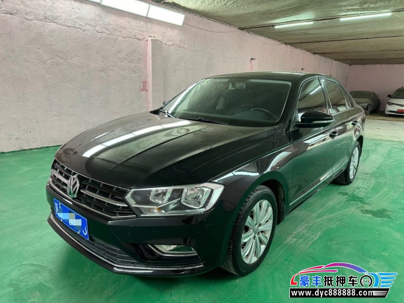 17年大众宝来轿车抵押车出售