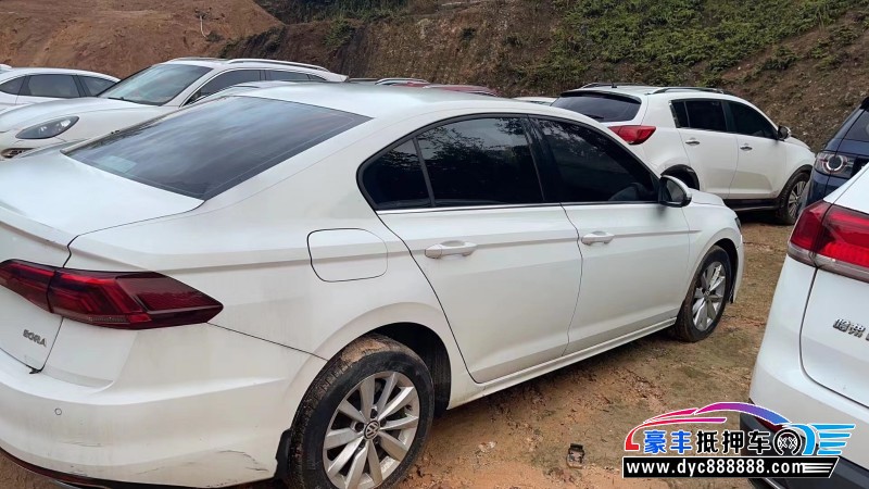 19年大众宝来轿车抵押车出售