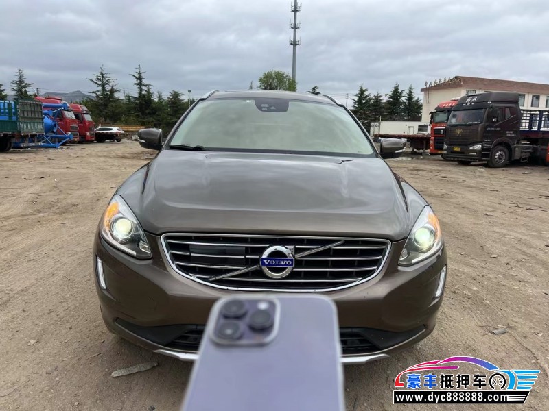 15年沃尔沃XC60轿车抵押车出售