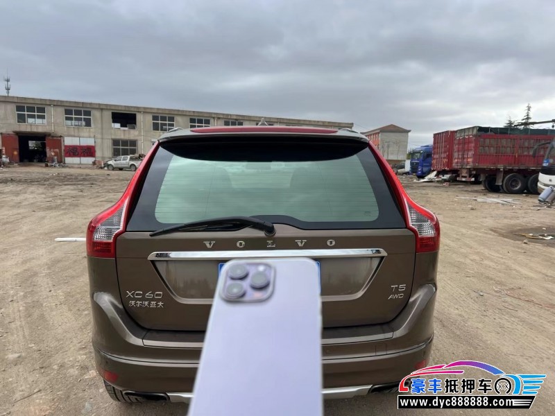 15年沃尔沃XC60轿车抵押车出售