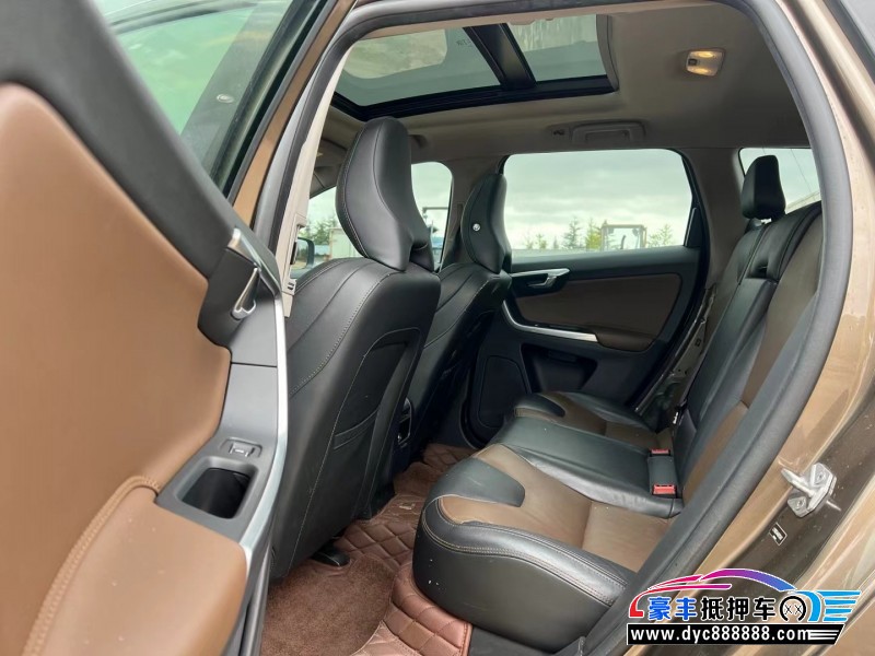 15年沃尔沃XC60轿车抵押车出售