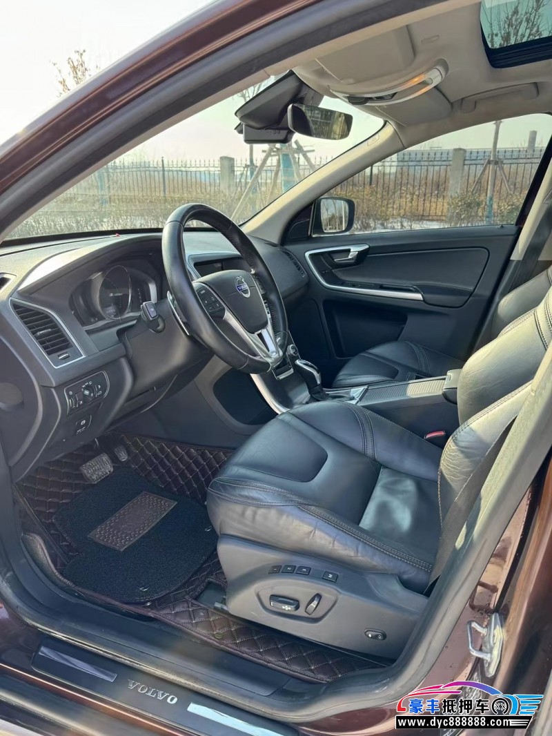 15年沃尔沃XC60轿车抵押车出售