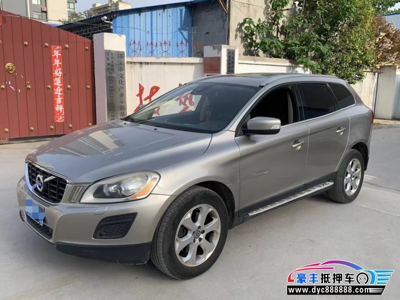 13年沃尔沃XC60轿车抵押车出售