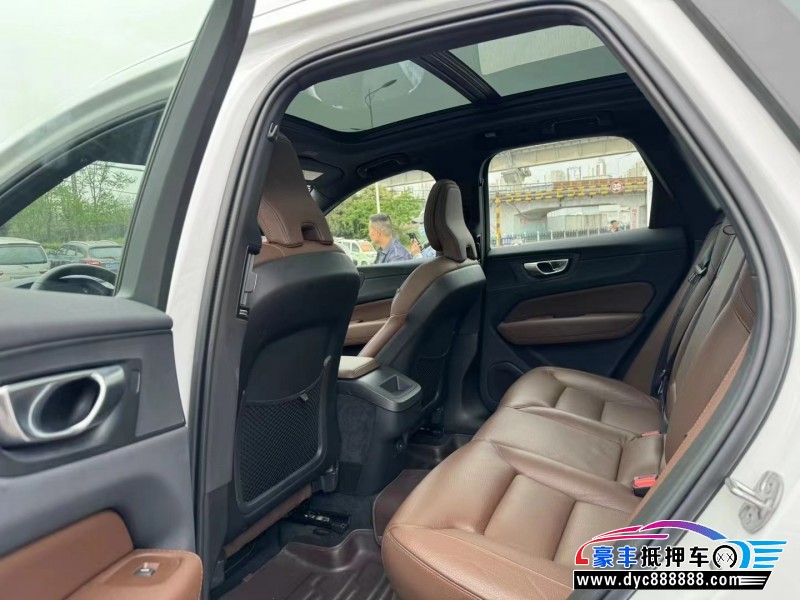 23年沃尔沃XC60轿车抵押车出售