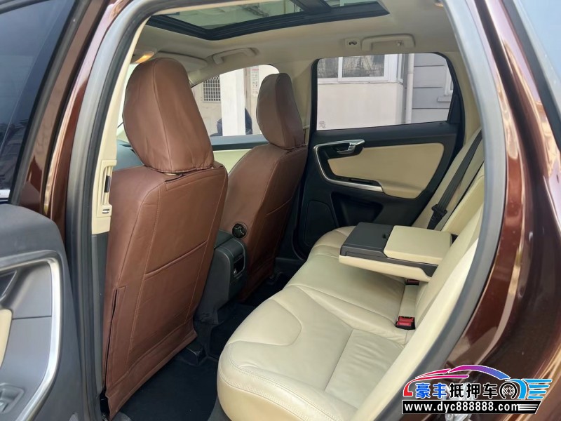 14年沃尔沃XC60轿车抵押车出售