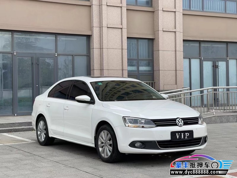 14年大众速腾轿车抵押车出售