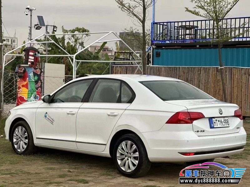 18年大众宝来轿车抵押车出售