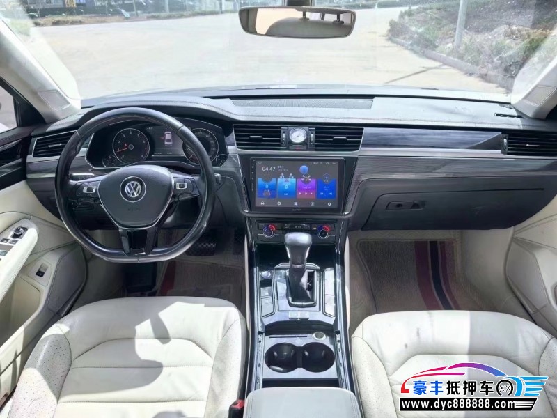 18年大众辉昂轿车抵押车出售