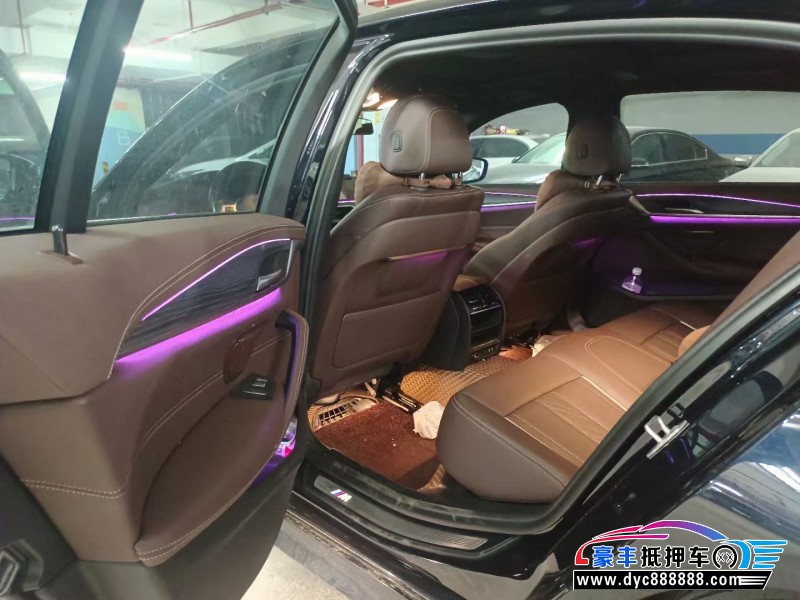 22年宝马5系轿车抵押车出售