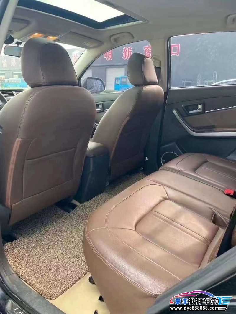 17年陆风X5轿车抵押车出售