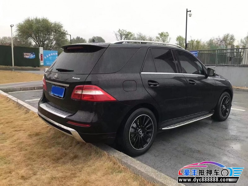 13年奔驰MLSUV抵押车出售