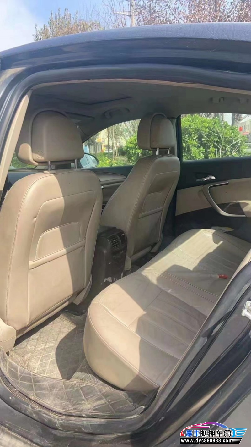 11年别克君威轿车抵押车出售