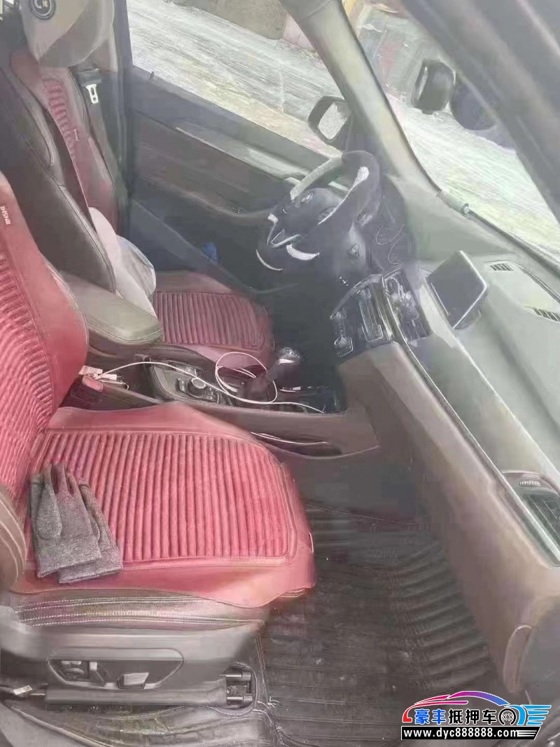 18年宝马X1轿车抵押车出售