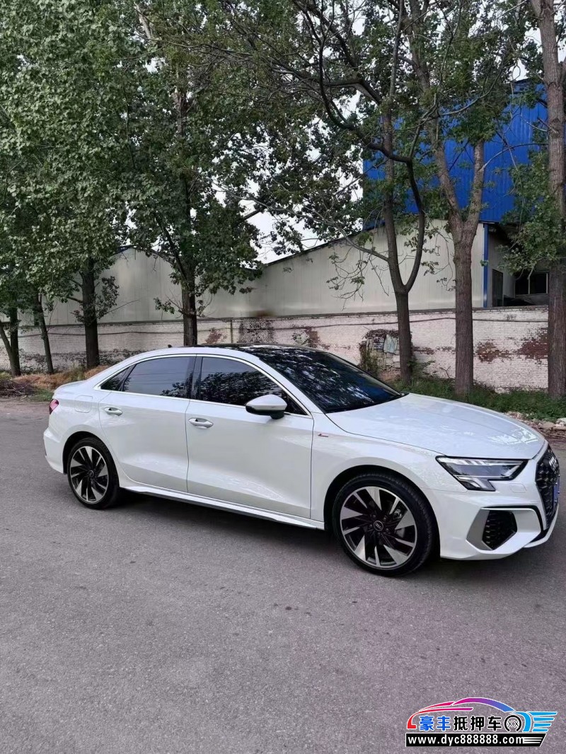 23年奥迪A3轿车抵押车出售