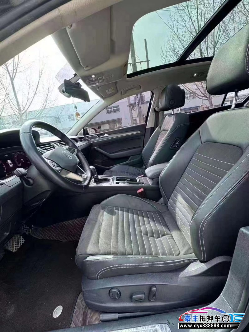 21年大众迈腾轿车抵押车出售