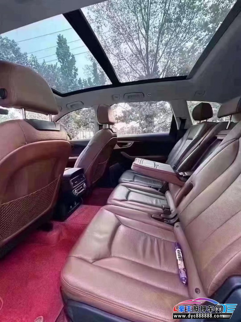 18年奥迪Q7轿车抵押车出售